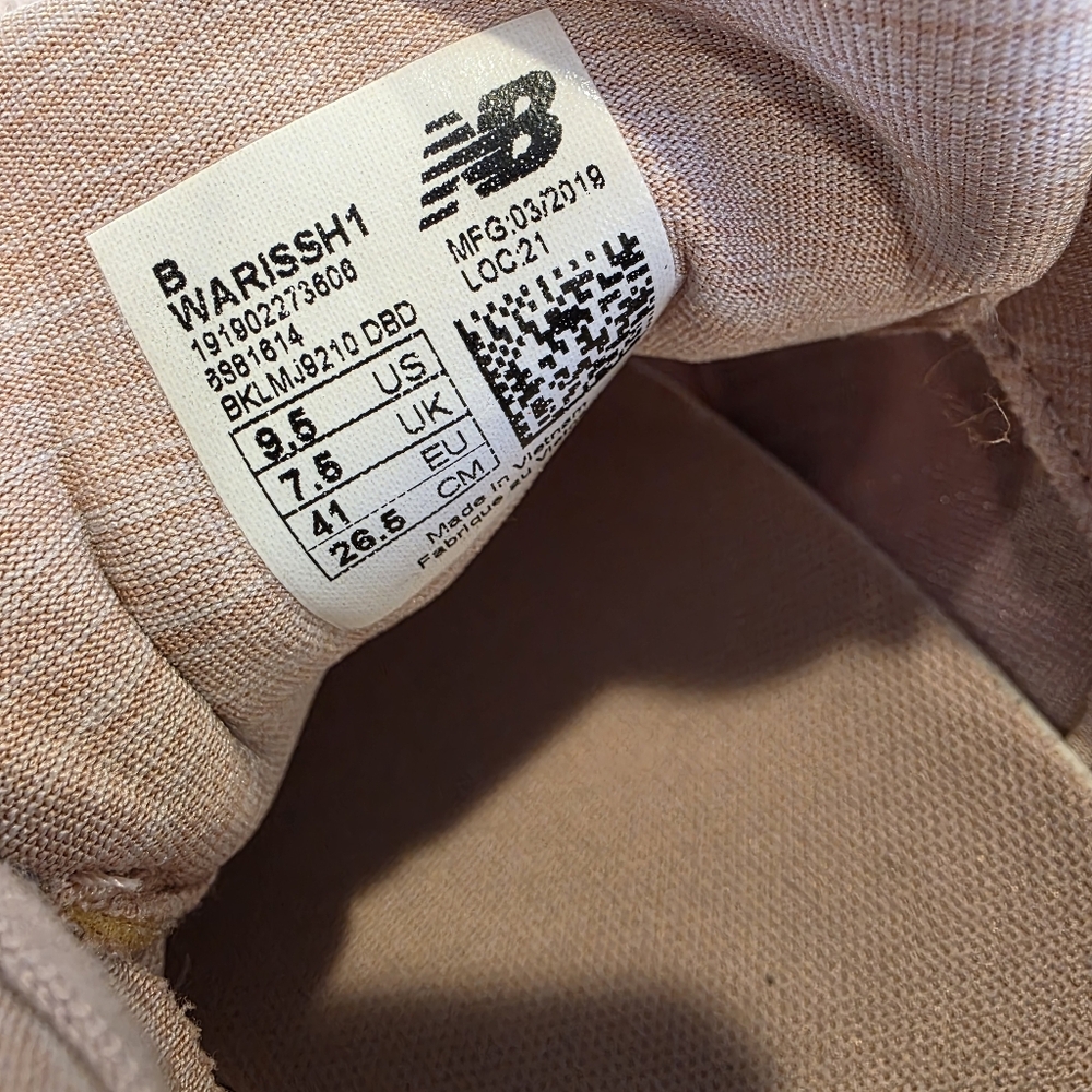 New Balance (WMNS) New Balance Arishi v1 Shoes Size 9.5 B - Picture 13 of 17